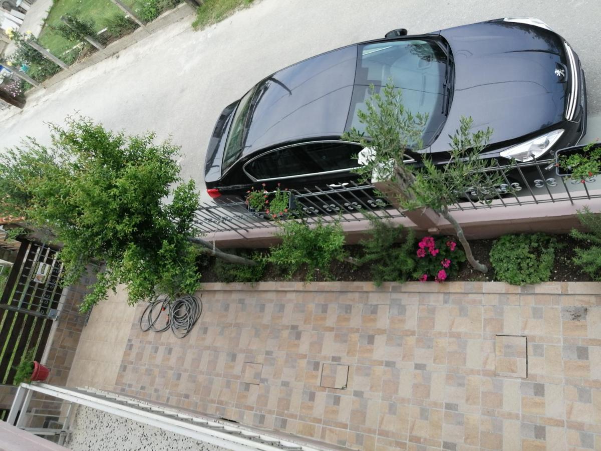 Aparthotel Ο Ακλόνητος Néa Meságkala Exterior foto