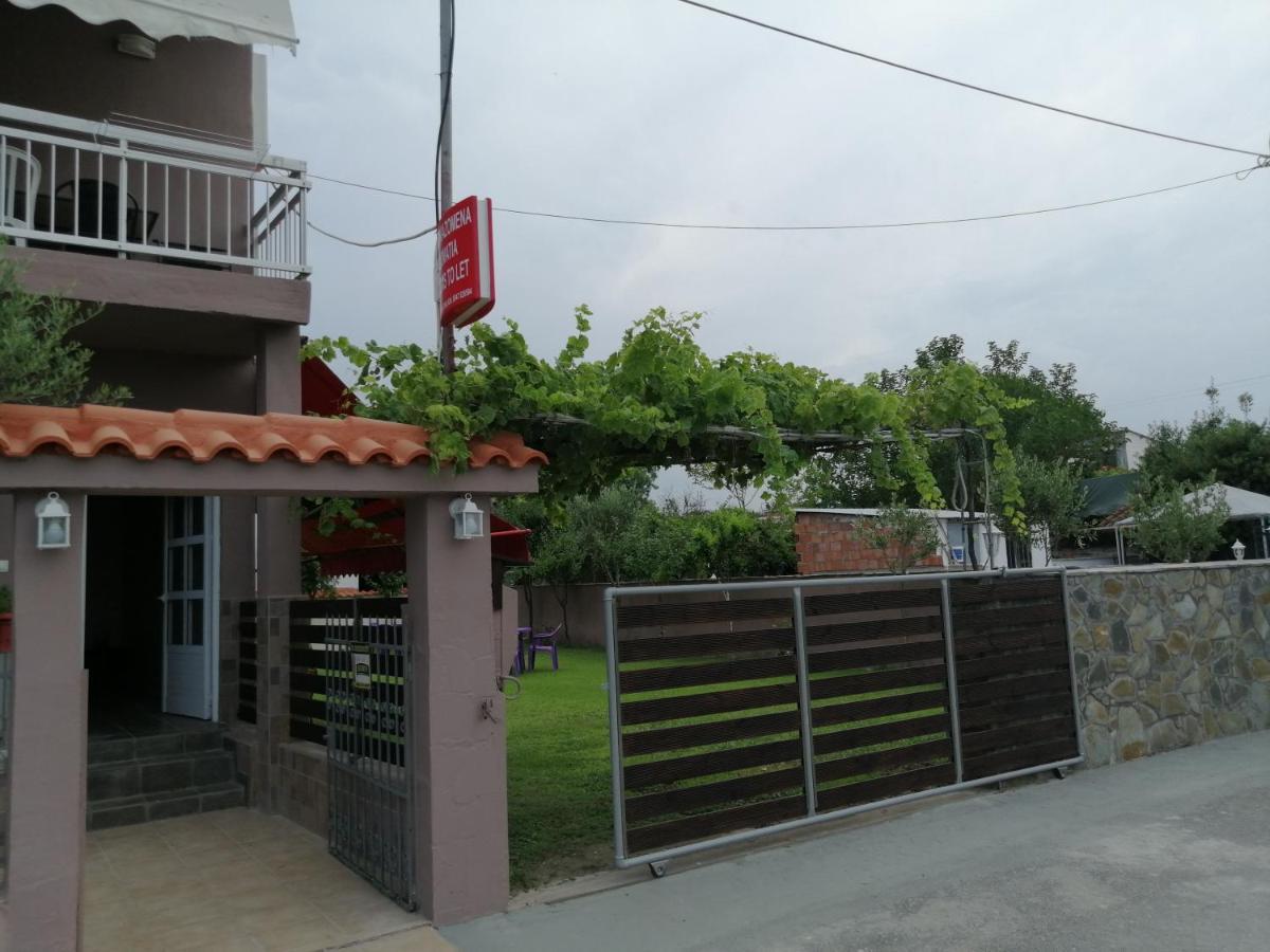 Aparthotel Ο Ακλόνητος Néa Meságkala Exterior foto