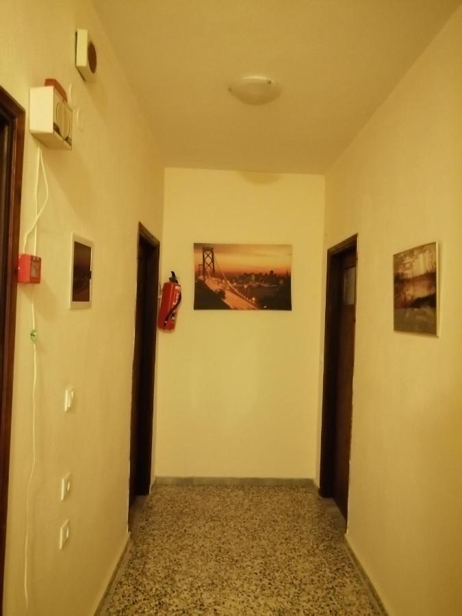 Aparthotel Ο Ακλόνητος Néa Meságkala Exterior foto